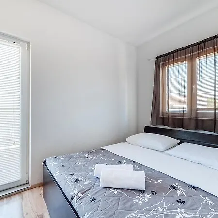 Apartments Bacic Vodice Exterior photo