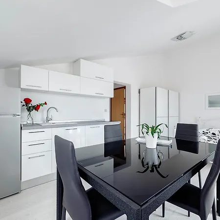Apartments Bacic Vodice Exterior photo