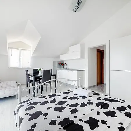 Apartments Bacic Vodice Exterior photo